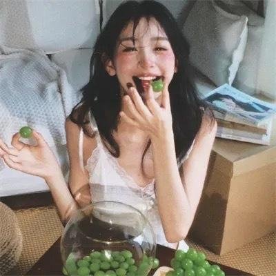红颜酸泪